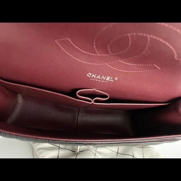 CHANEL Caviar Quilted Jumbo Double Flap Black - Picture 8 of 9